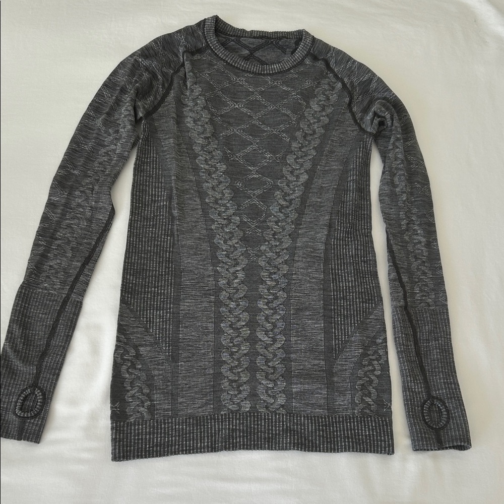 lululemon athletica Dark Gray Patterned Sweater S Gorgeous